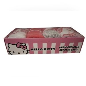 NWT WOMEN'S PINK HELLO KITTY CHENILLE QUARTER CREW SOCKS SIZE 9-11 🩷